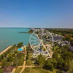 Otel Holiday Hotel Siofok