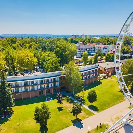 Holiday Hotel Siofok Siofok
