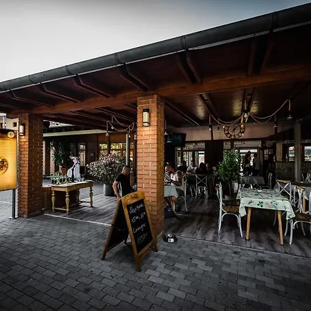 Holiday Hotel Siofok Hotel 3*