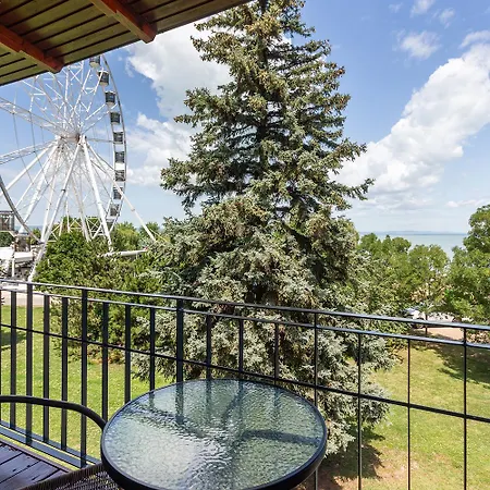 Holiday Hotel Siofok