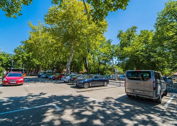 Holiday Hotel Siofok Hotel