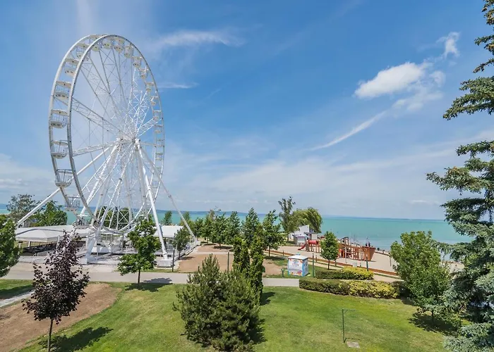 Holiday Hotel Siofok Hotel